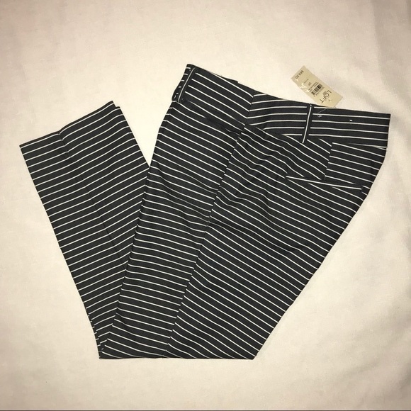 Ann Taylor Riviera Pants Gray Stripe Pants 2P - Picture 6 of 7